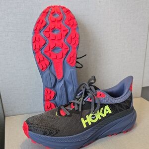 Hoka Challenger ATR 7, Women's 8.5. BRAND NEW.